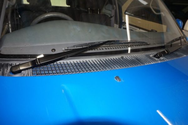 天下のR34GT-Rベイサイドブルーを身にまとった　215ハイラッククスサーフ「トキメキ」のカスタム車両販売♪